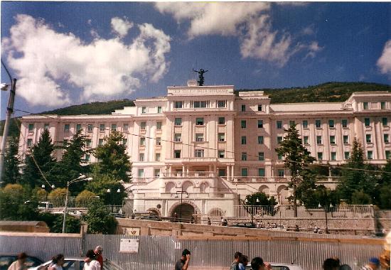 San Giovanni Rotondo, si dimette il primo cittadino, Luigi Pompilio