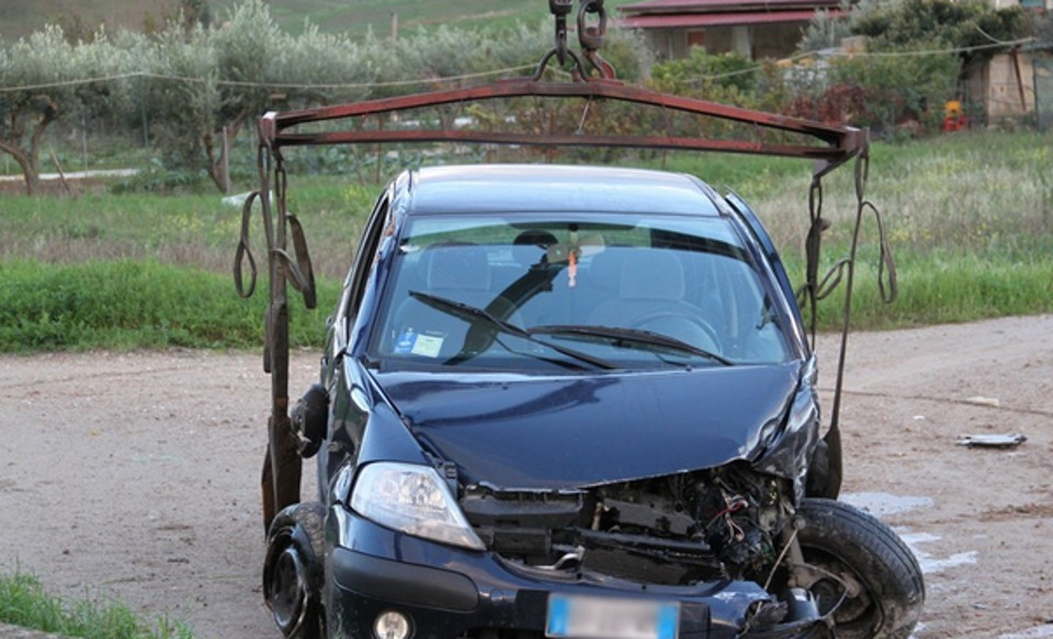 Serracapriola, incidente stradale 5 feriti e neonata in gravissime condizioni