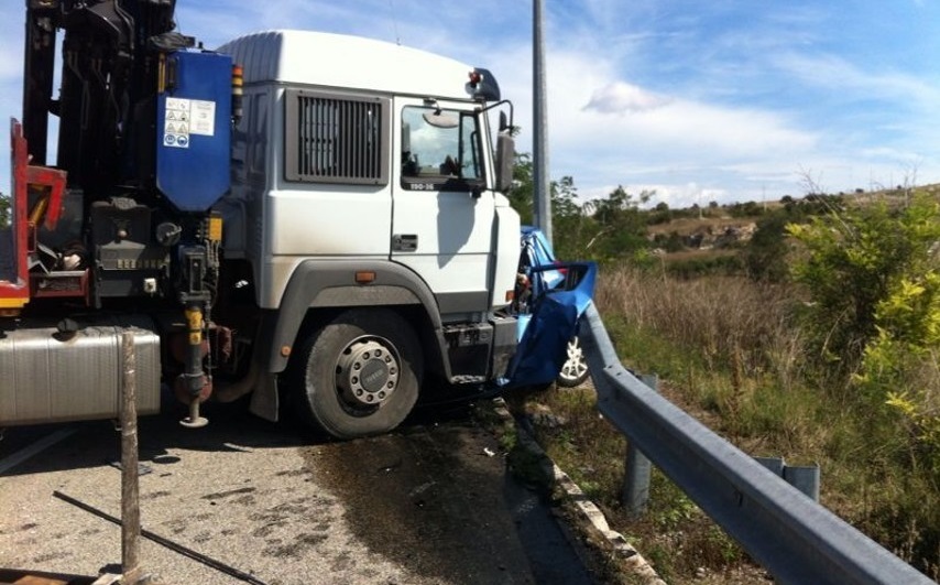 Manfredonia, grave bilancio a seguito di un’incidente stradale, un morto