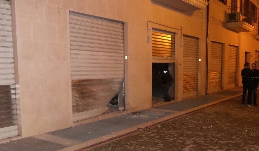 Foggia, altra esplosione nelle vicinanze di Palazzo di Città