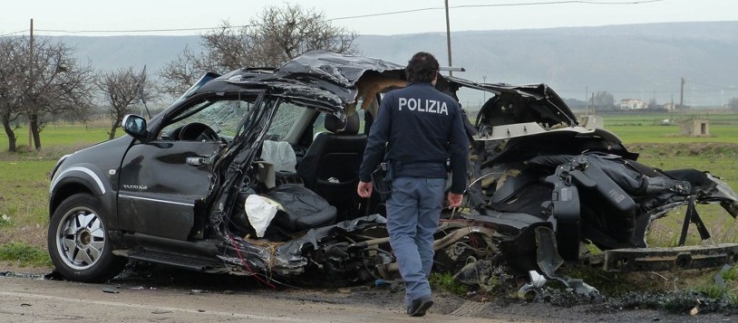 Spaventoso incidente stradale in Via San Severo