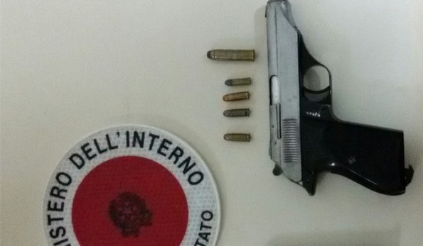 Manfredonia, arrestato 50enne per minaccia aggravata e detenzione di arma clandestina