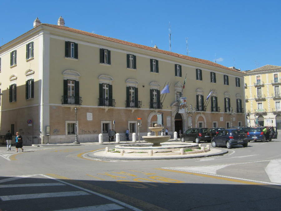 Strutture architettoniche e palazzi civili a Foggia e Provincia