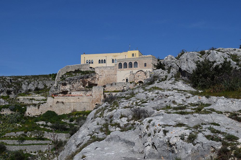 I Volontari del Servizio Civile dei Monti Dauni nei panni del pellegrino, hanno percorso le Vie Sacre sulle orme della Via Francigena