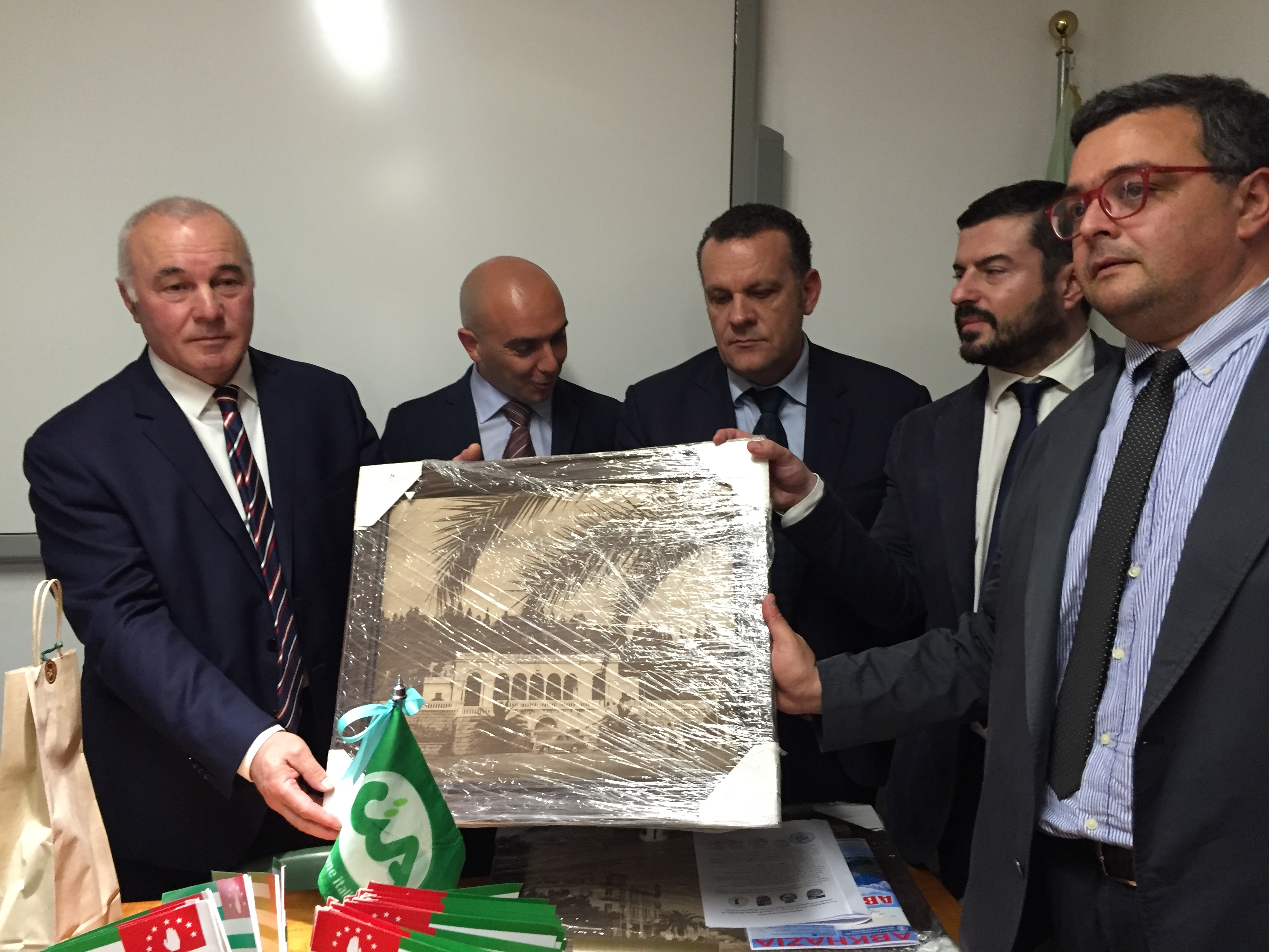 Puglia e Abcasia pronte alla cooperazione sotto la bandiera CIA