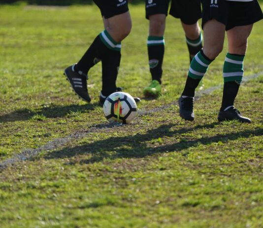 Calcio: per i troppi errori inconcepibili, occorre un drastico cambiamento nelle sezioni del Var, arbitri e Aia